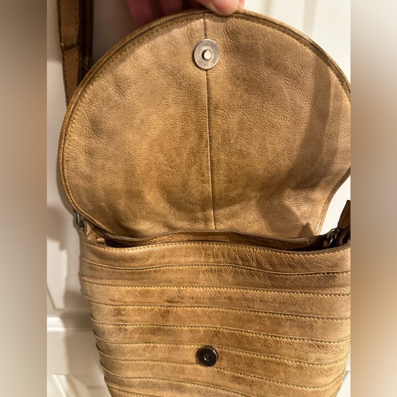 Genuine Leather Circle Flap Crossbody Bag - Picture 6 of 8